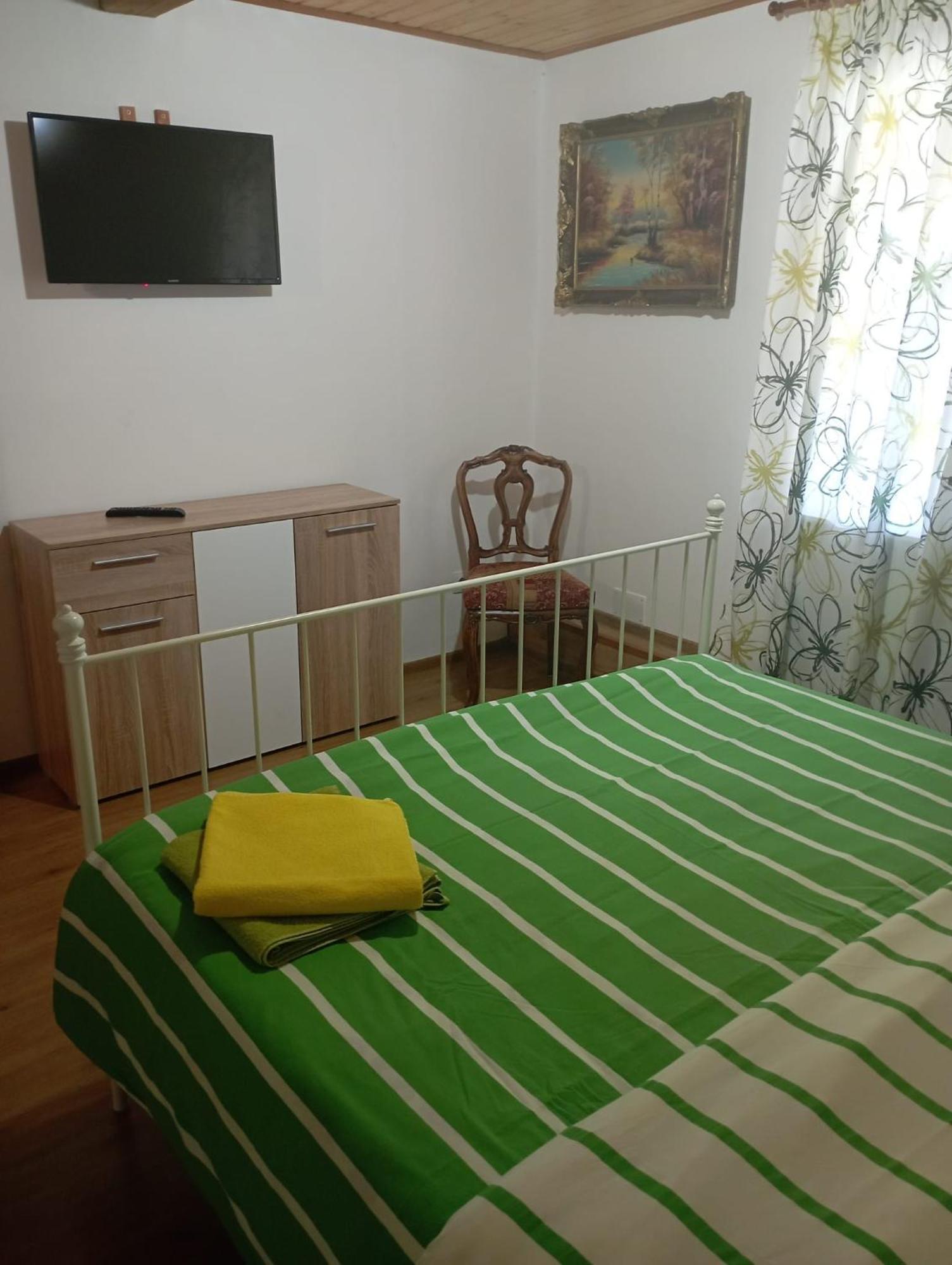 Pensiunea Dates Cîrţişoara Zimmer foto